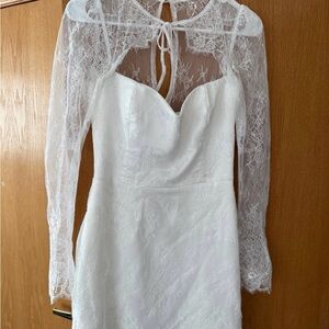 Elegant White Lace Wedding Dress